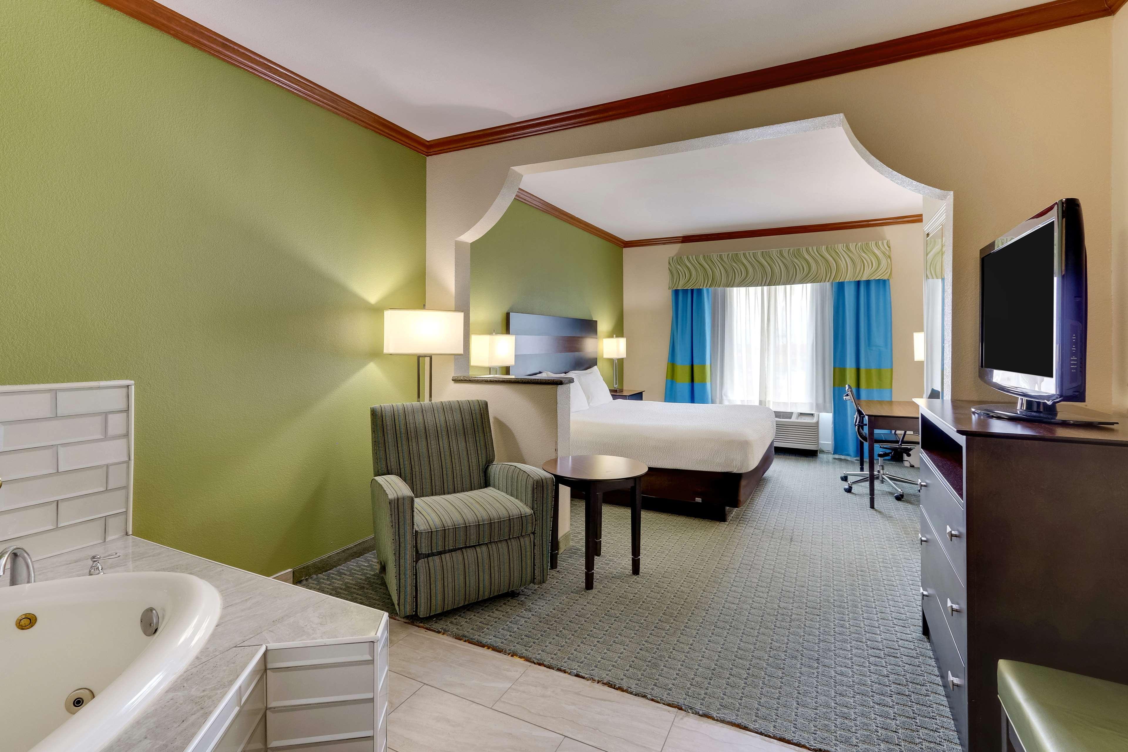 Comfort Inn & Suites Waco Esterno foto