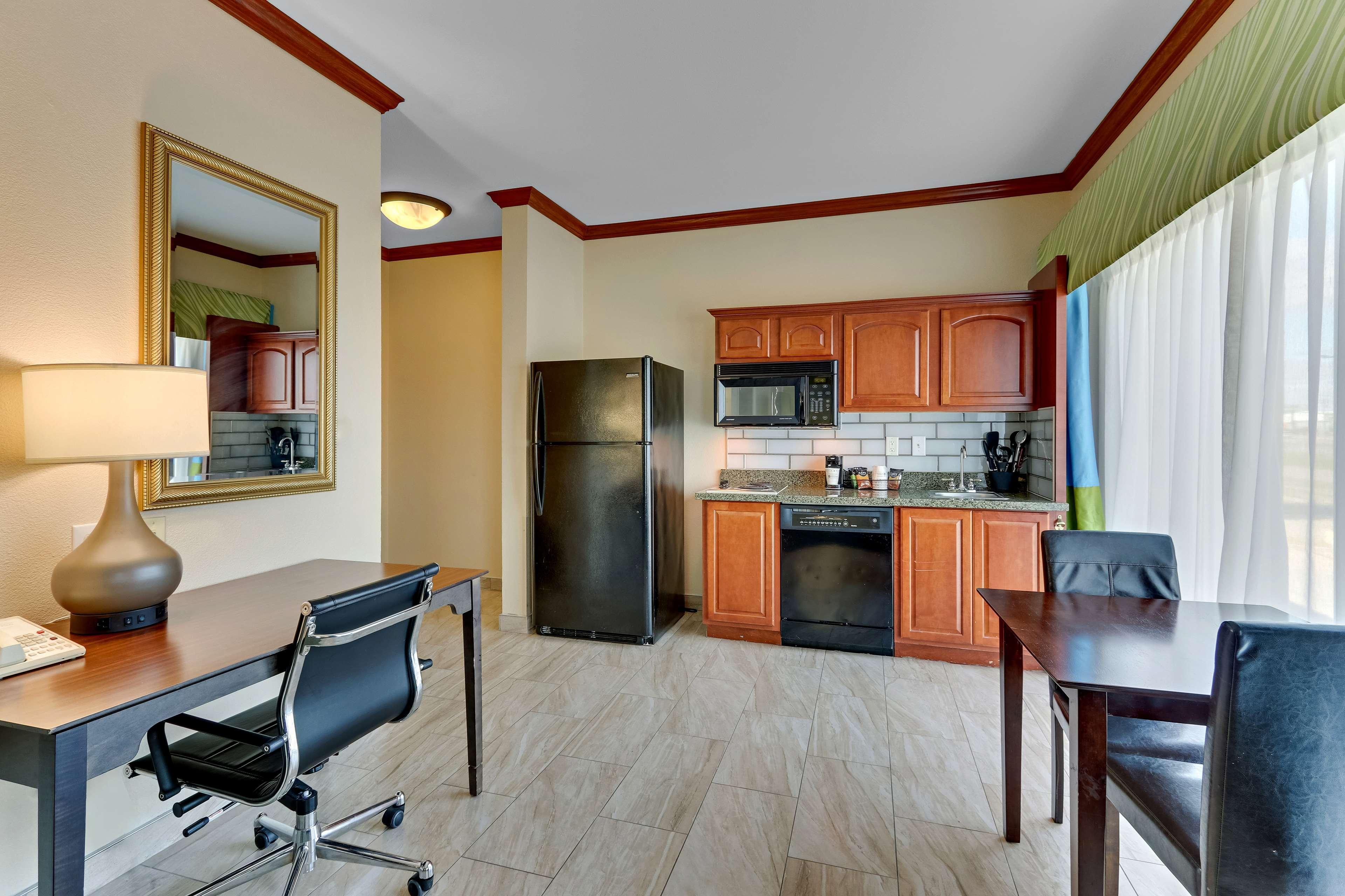Comfort Inn & Suites Waco Esterno foto